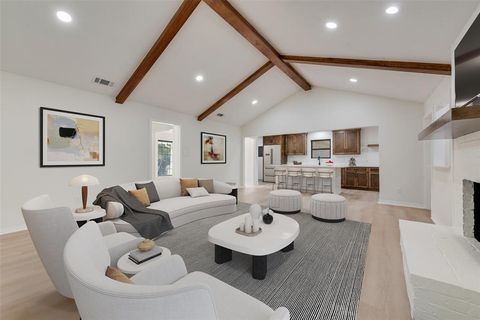 Photo of 5813 Yacht Club Drive, Rockwall, TX 75032 (MLS # 21086410)