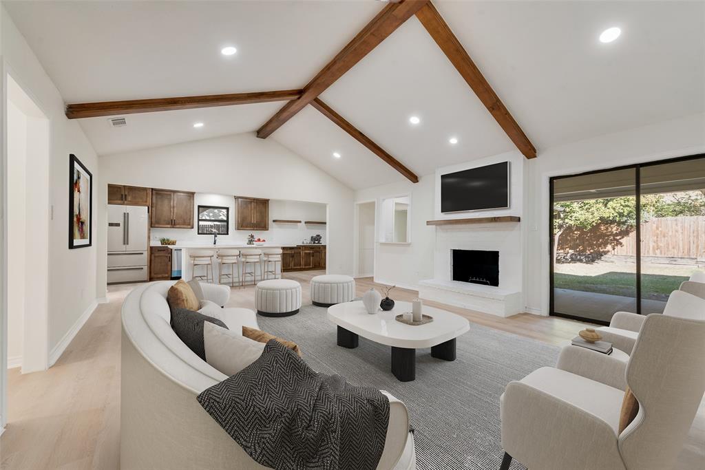 5813 Yacht Club Drive