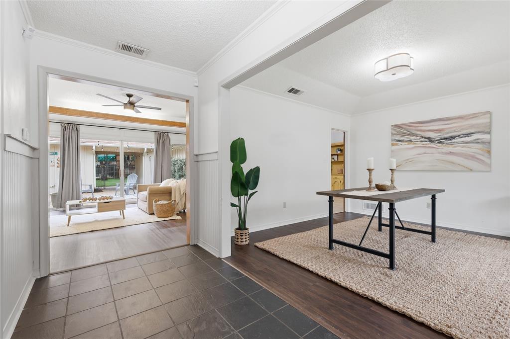 823 Ridgecrest Circle