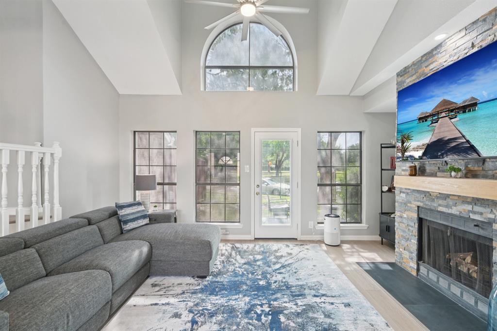 Barrington Court Condo - Residential