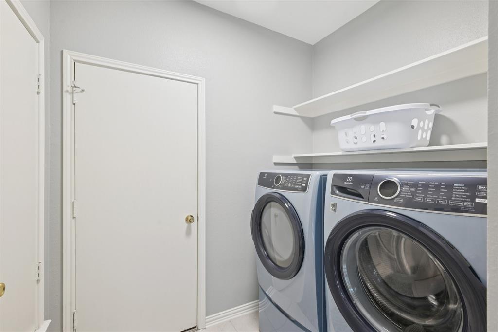 Barrington Court Condo - Residential