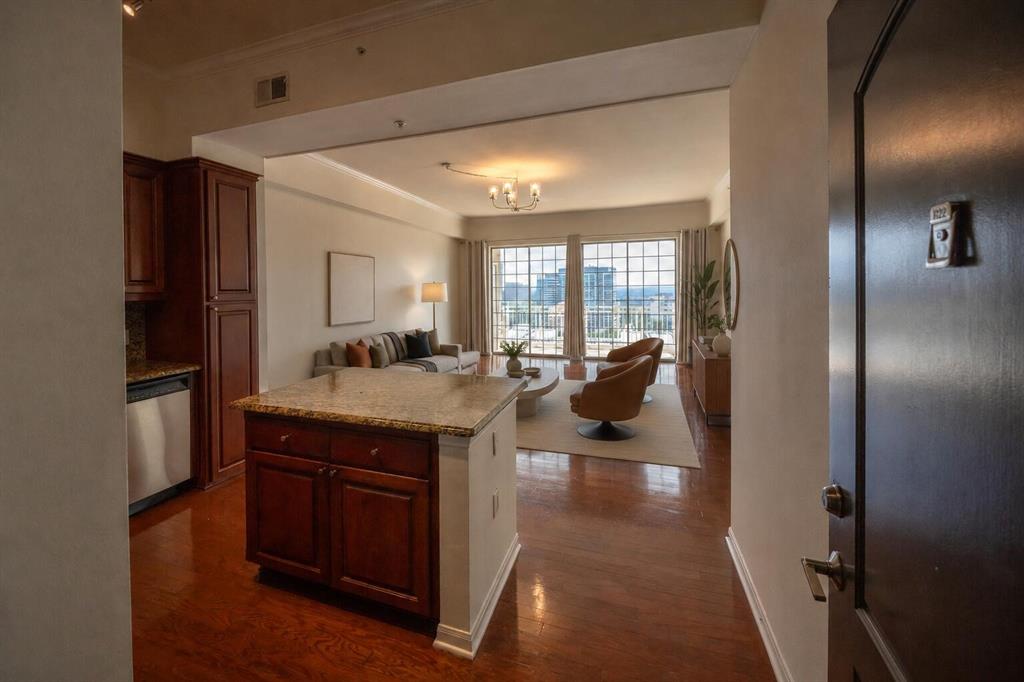 3225 Turtle Creek Boulevard 1422