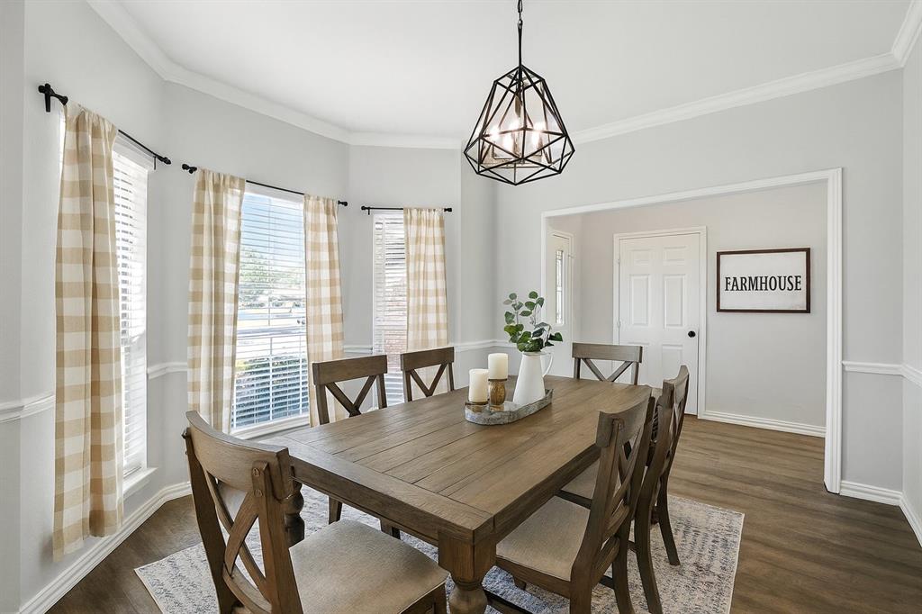 106 N Blue Bonnet Circle