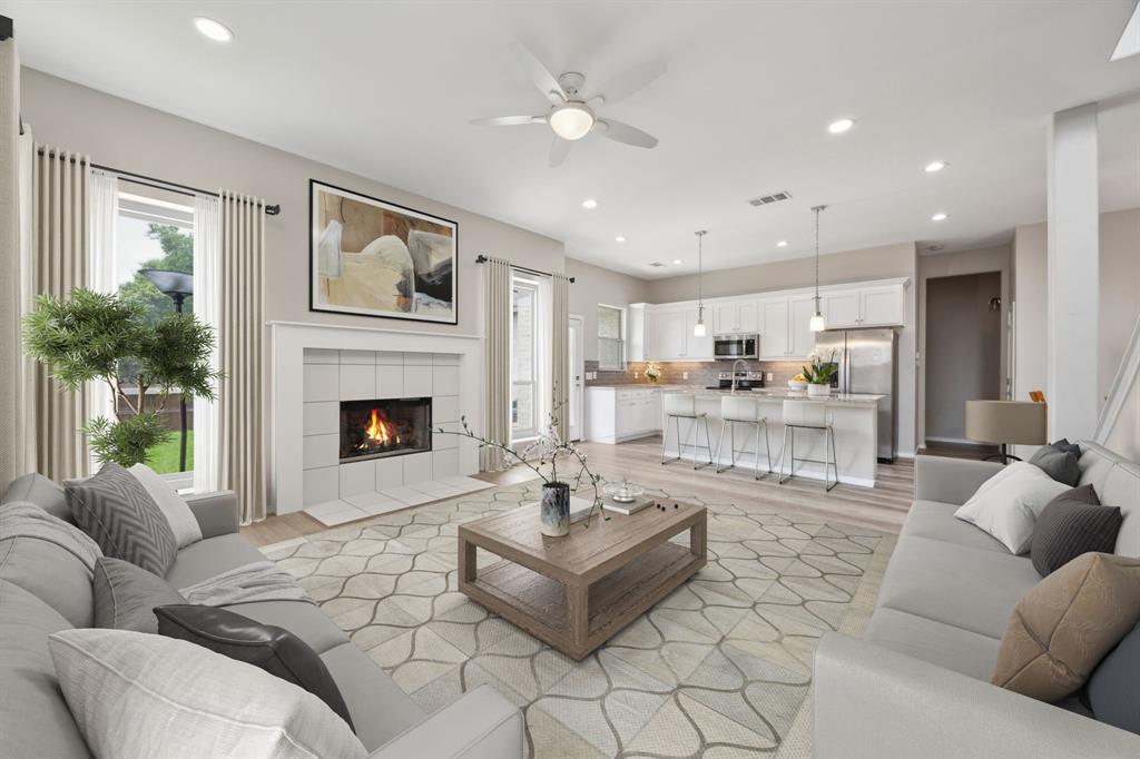 1122 Alicia Lane
