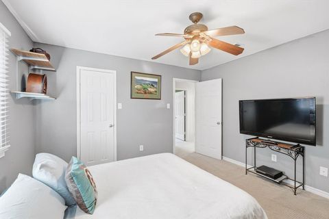 Tiny photo for 507 Anthony Drive, Euless, TX 76039 (MLS # 21100776)