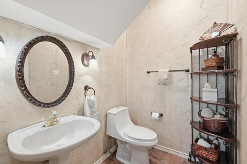 Tiny photo for 507 Anthony Drive, Euless, TX 76039 (MLS # 21100776)