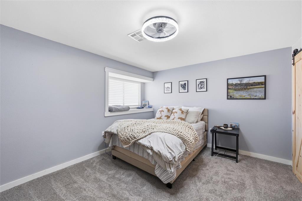 212 Queen Drive 208-212