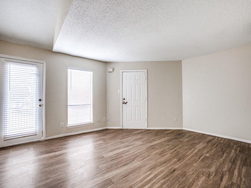 9839 Walnut Street 207