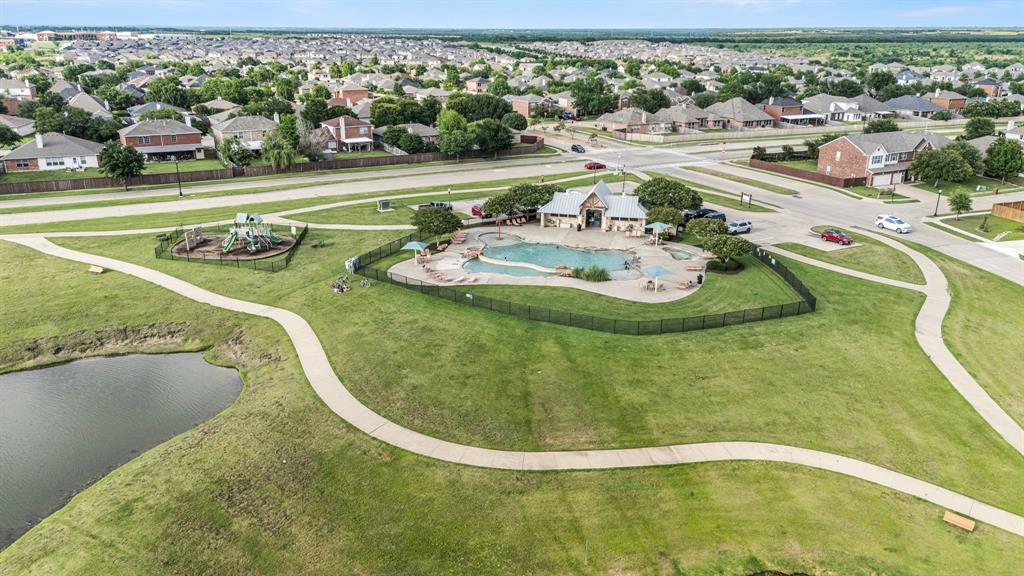 1014 Dunhill Lane
