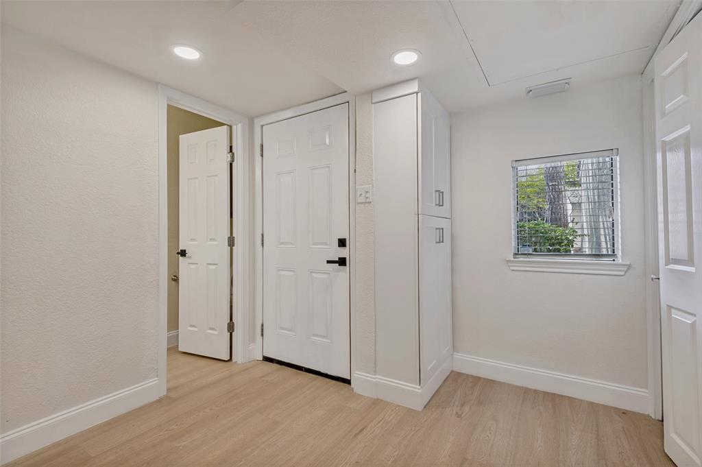 Quail Run Condominiums - Residential