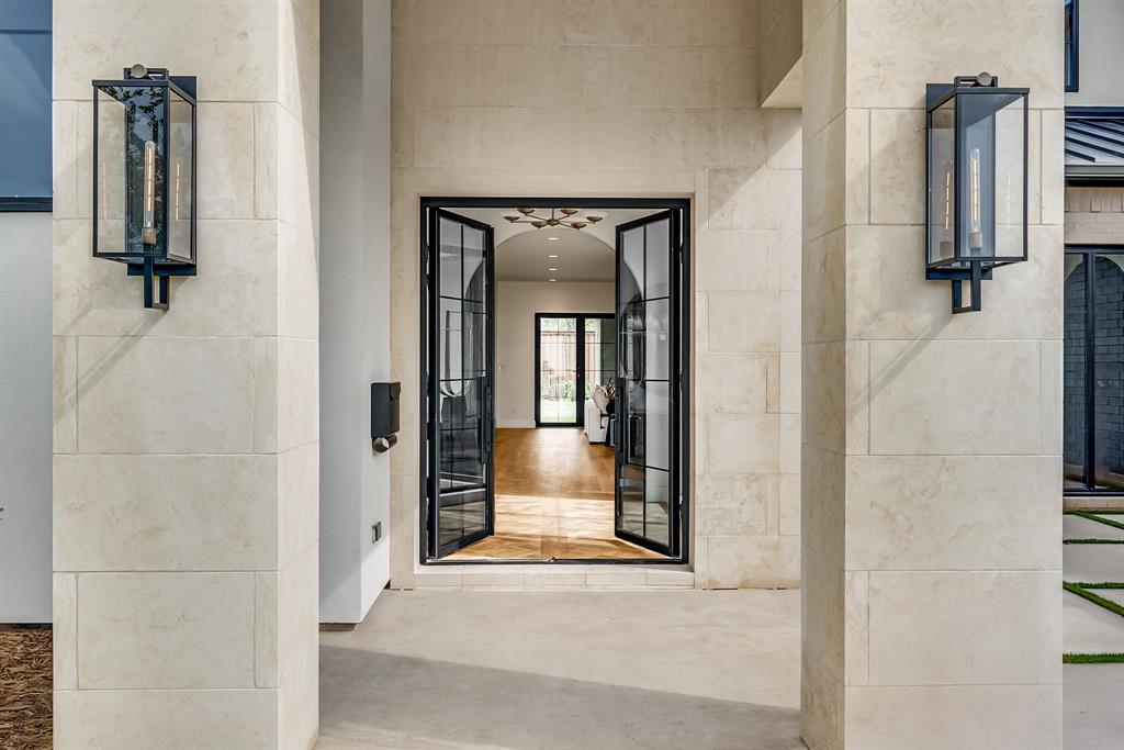 Walnut Hill Manor - Residential