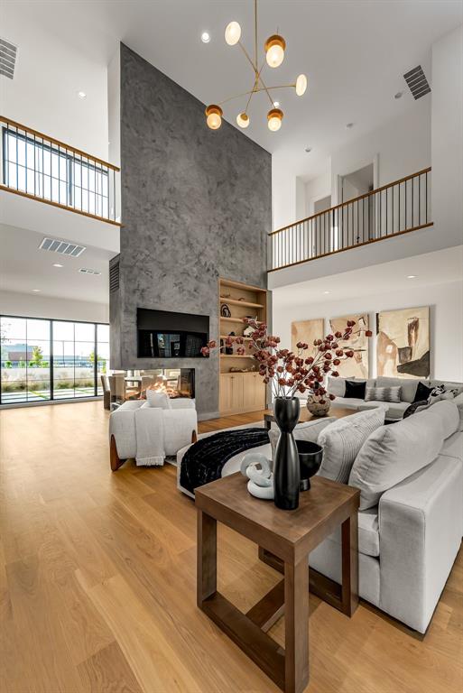 Walnut Hill Manor - Residential