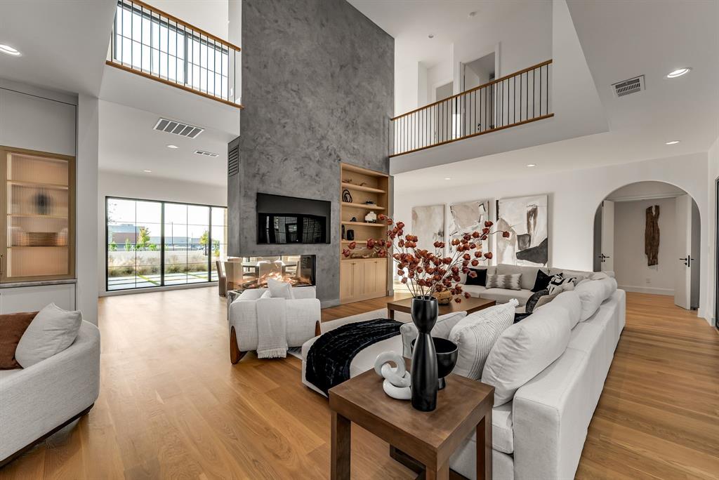 Walnut Hill Manor - Residential