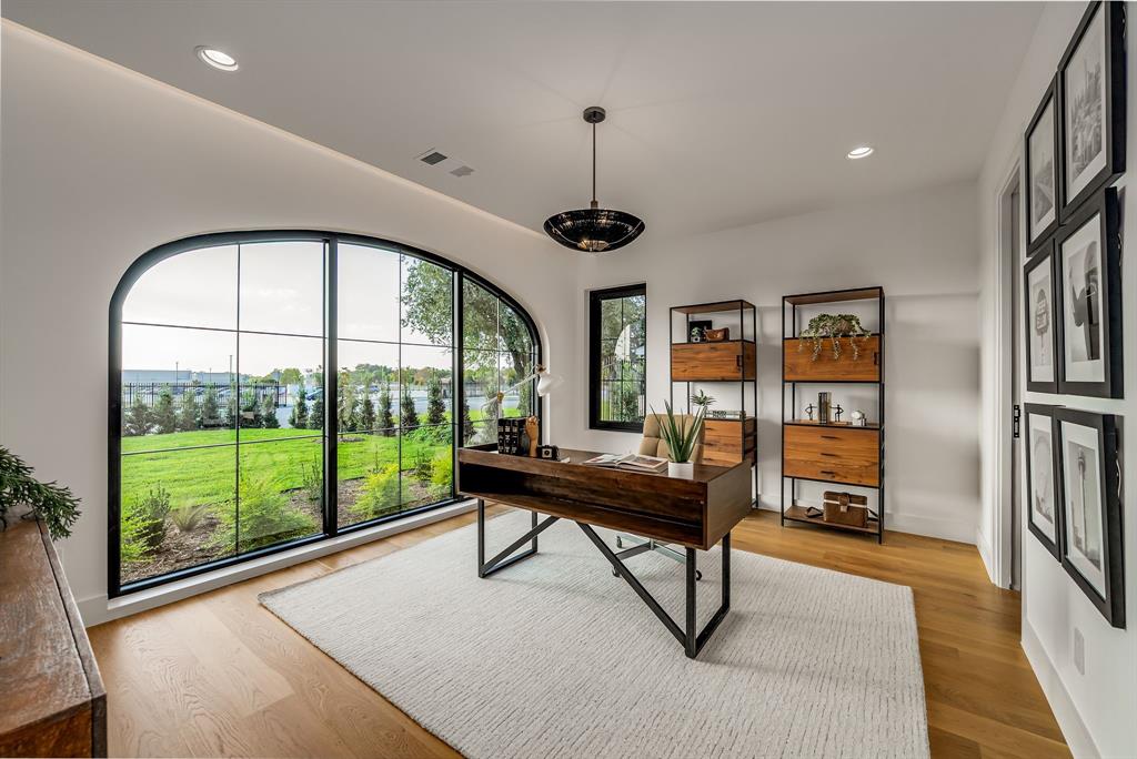 Walnut Hill Manor - Residential