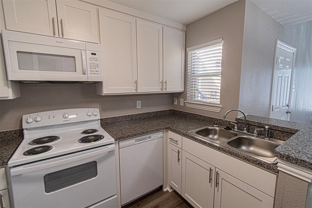 Richland Trace Condos - Residential