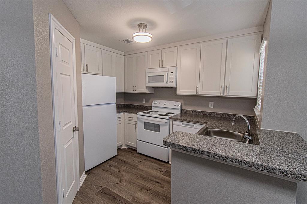 Richland Trace Condos - Residential