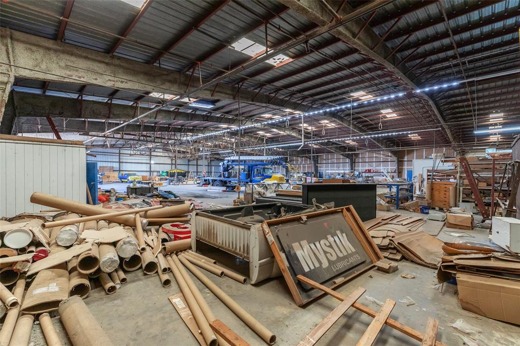 E HWY 80 - Commercial Sale