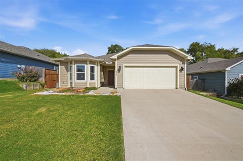 Photo of 3311 Sweetwater Way, Sherman, TX 75090 (MLS # 21416280)