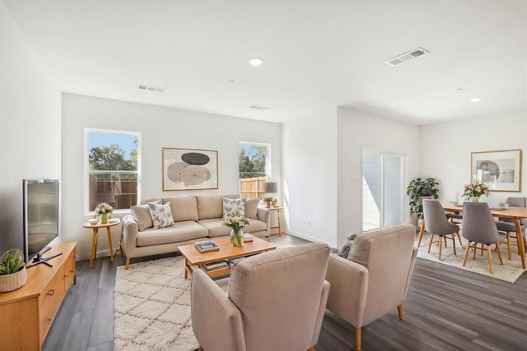 208 Ashford Lane