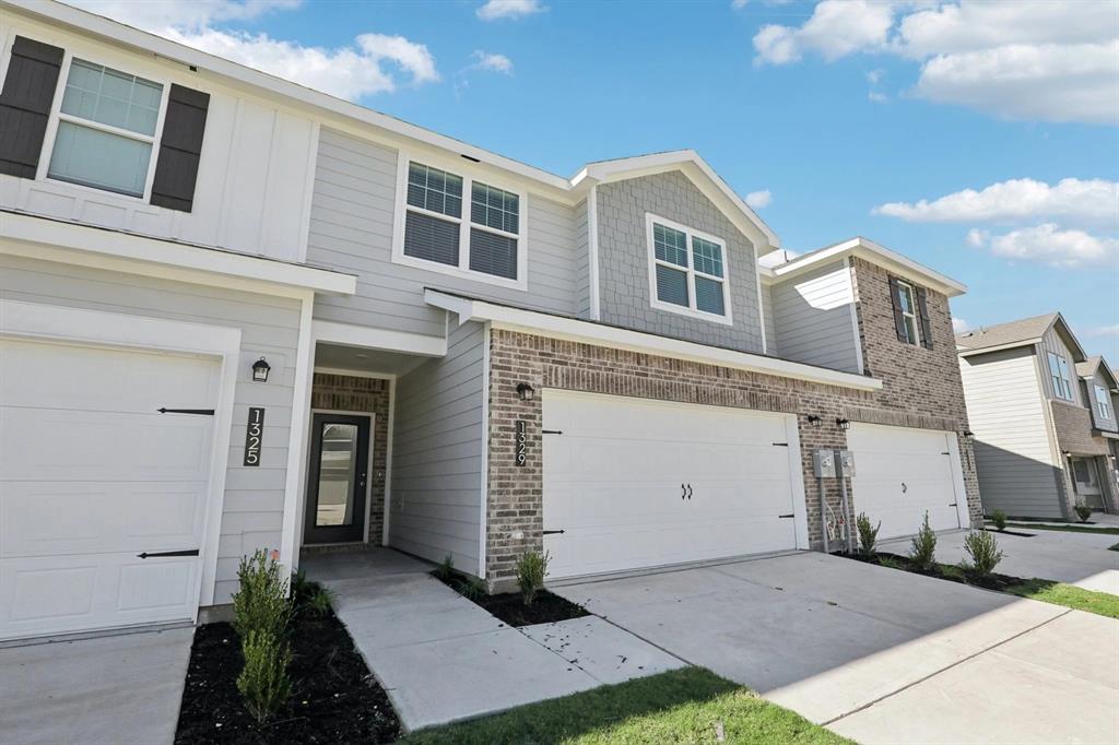 208 Ashford Lane