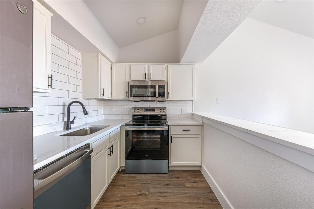 6108 Abrams Road 126