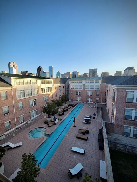 2305 Worthington Street 302 Dallas TX 75204
