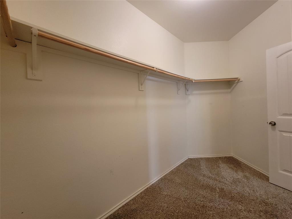 Highland Mdws Ph I - Residential Lease