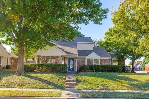 A home in Lewisville