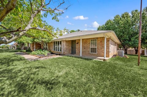 7304 Davis Boulevard North Richland Hills TX 76182