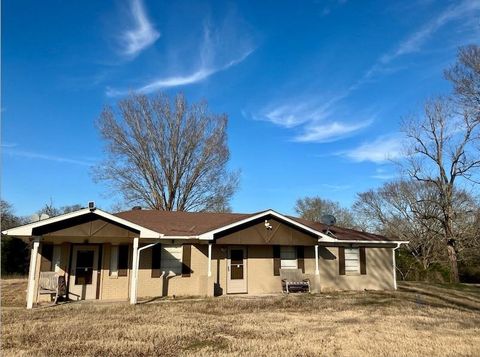 A home in Tennessee Colony