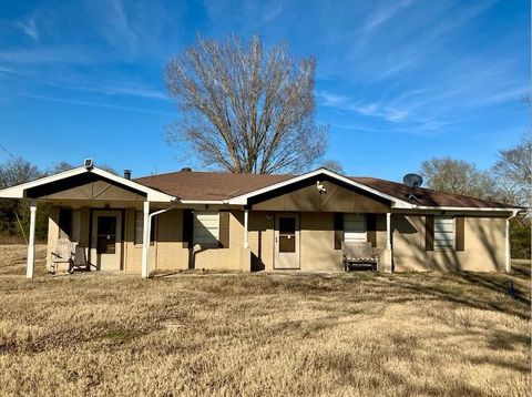 A home in Tennessee Colony