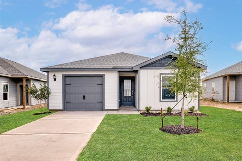 Photo of 8309 White Wolf Trail, Ponder, TX 76259 (MLS # 21381725)