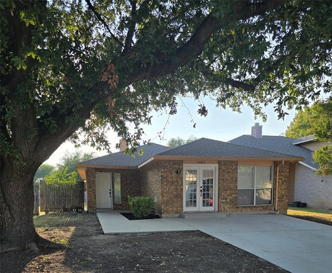 Photo of 3182 Cross Creek Circle, Grand Prairie, TX 75052 (MLS # 21349738)
