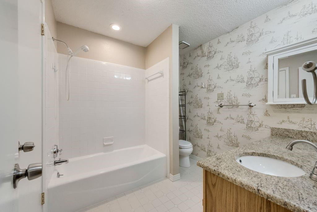 SHERWOOD - Residential Lease