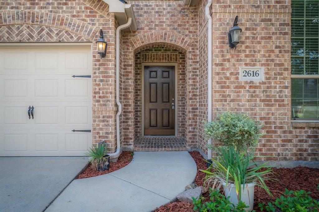 2616 Lake Ridge Drive