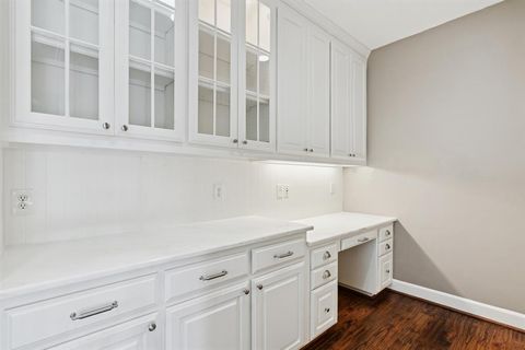 Tiny photo for 1705 Cottonwood Valley Circle S, Irving, TX 75038 (MLS # 21050791)