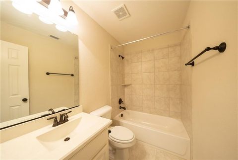 Tiny photo for 879 Grassy Shore Court, Allen, TX 75013 (MLS # 21180414)