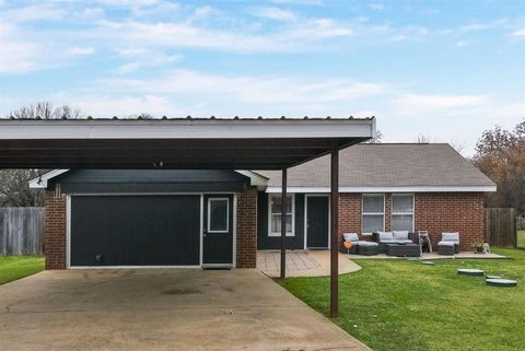 708 Shady Grove Drive Granbury TX 76049