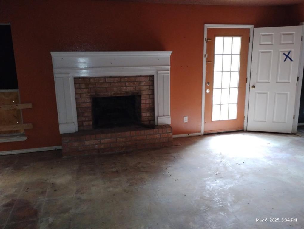 9611 Private Road 3826