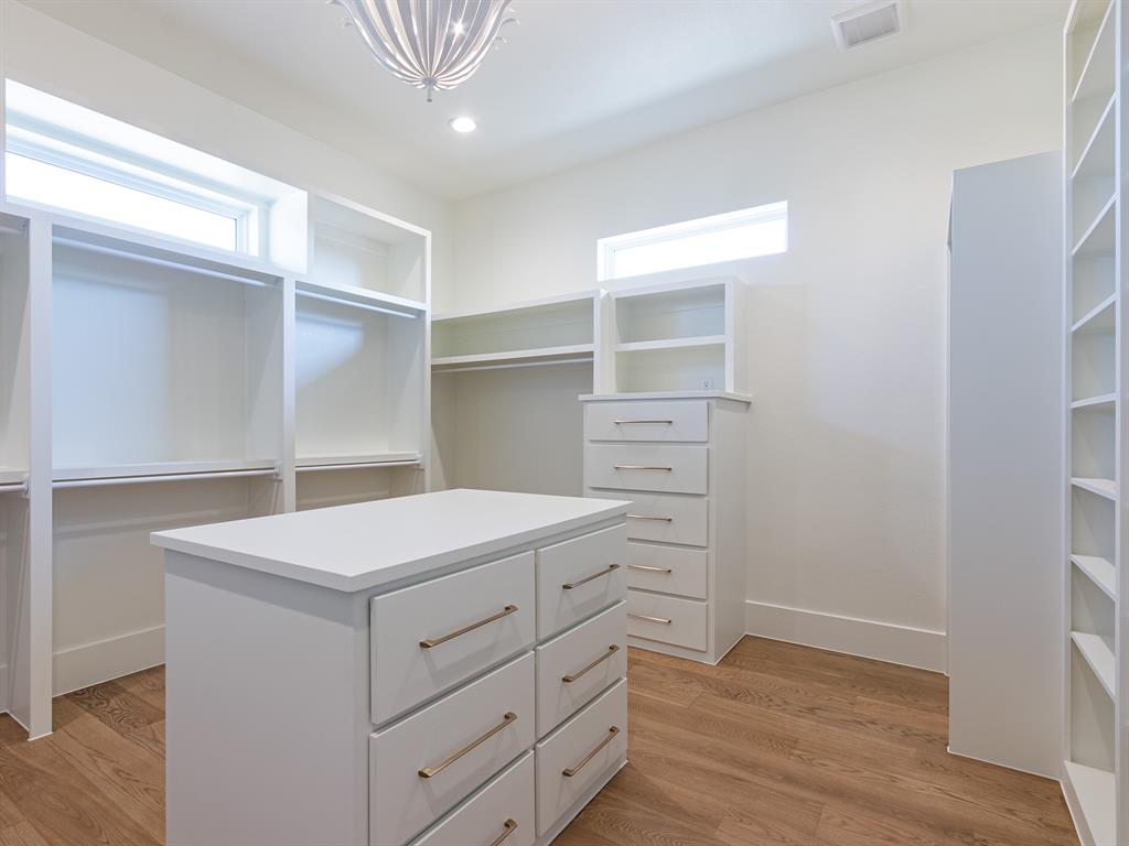 Creek Pionte Estates - Residential