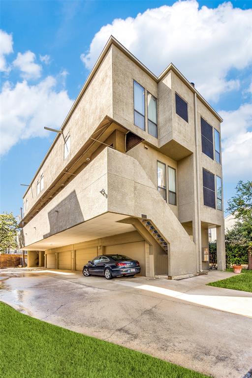 Throckmorton Condo 3907 - Residential