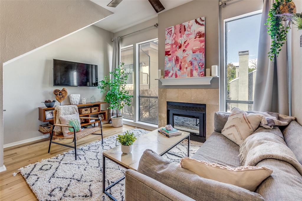 Throckmorton Condo 3907 - Residential