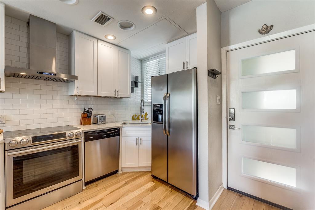 Throckmorton Condo 3907 - Residential