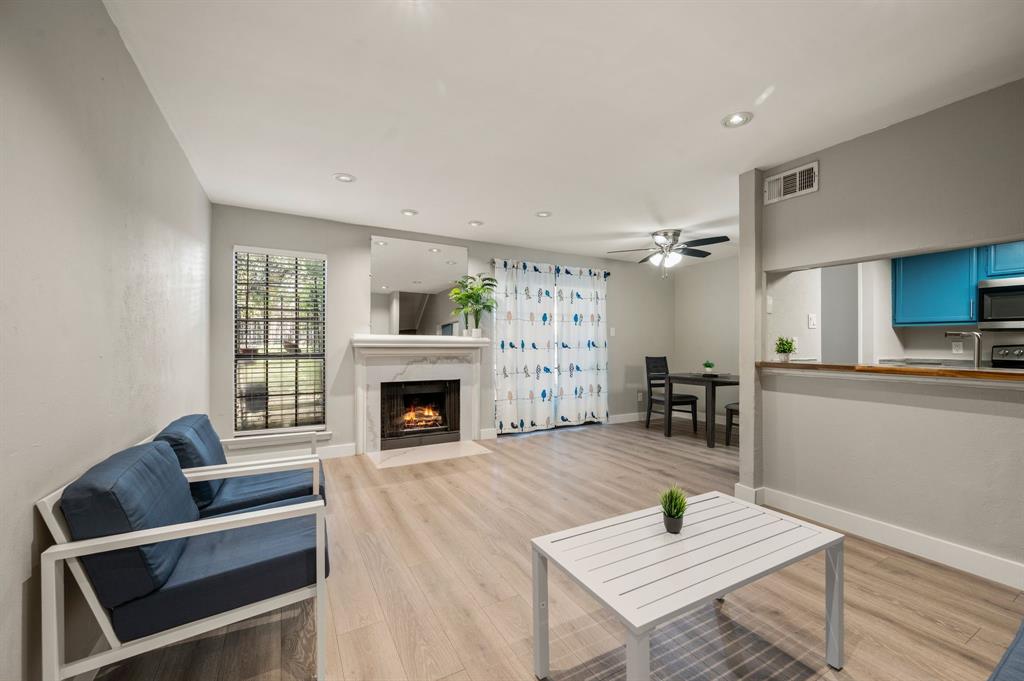 Springtree Crossing Condos - Residential