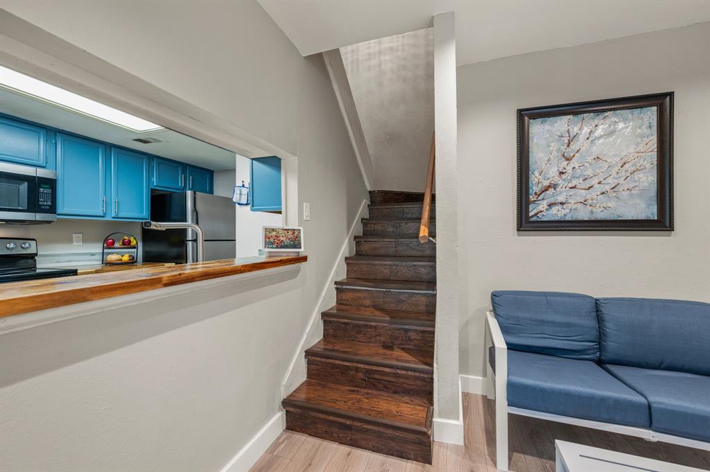 Springtree Crossing Condos - Residential