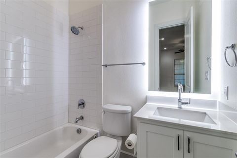 Tiny photo for 5015 Meridian Lane #1102, Addison, TX 75001 (MLS # 21197641)