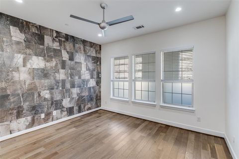 Tiny photo for 5015 Meridian Lane #1102, Addison, TX 75001 (MLS # 21197641)