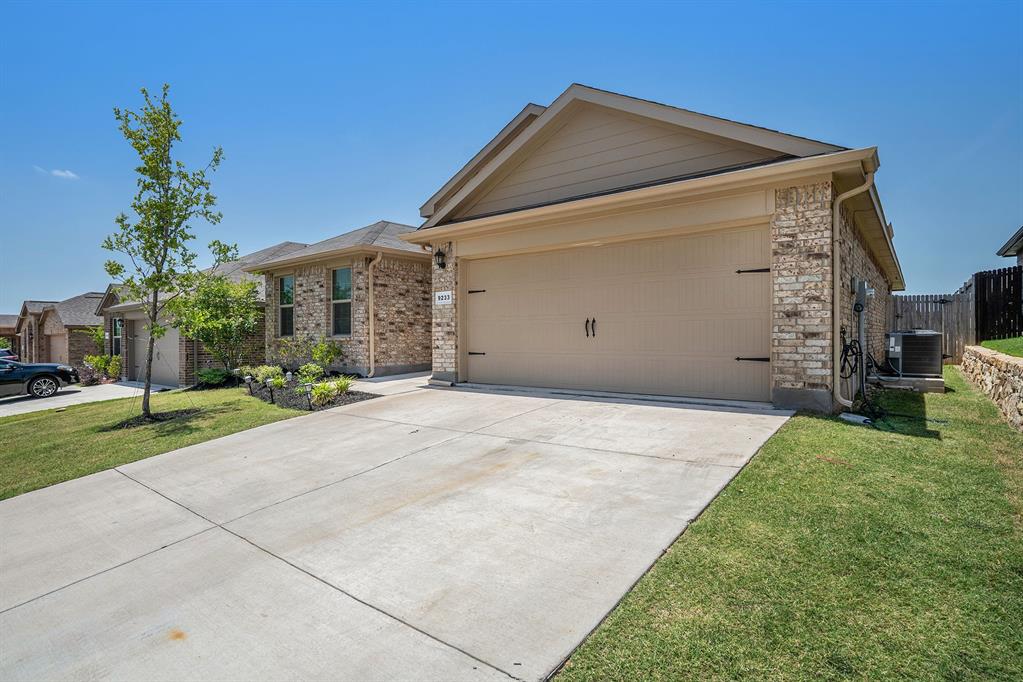 WATERSBEND SOUTH - Residential Lease