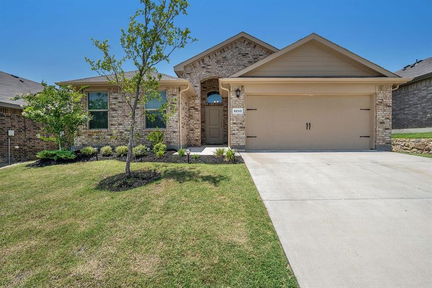 A very well-maintained, one-story spacious home with lots of bright natural light and an open floor plan in the WATERSBEND SOUTH Neighborhood in Fort Worth. This property features Four bedrooms with walk-in closets, two baths, a living room, and a dining room. Fantastic kitchen and island with Granite countertops, tile backsplash, and stainless steel appliances overlooking the spacious family room. Separate entrance walk-in laundry room. The primary master suite has a large walk-in closet, dual vanities, and a huge walk-in closet. The backyard has lush grass and ample space for a large gathering. Enjoy the beautiful Amenities of the Neighborhood: Walking Trails, Community Pool, Playground, Park & Amenity Center