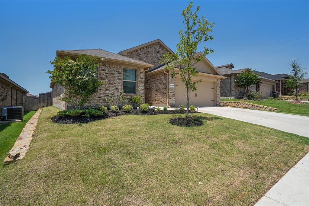 WATERSBEND SOUTH - Residential Lease